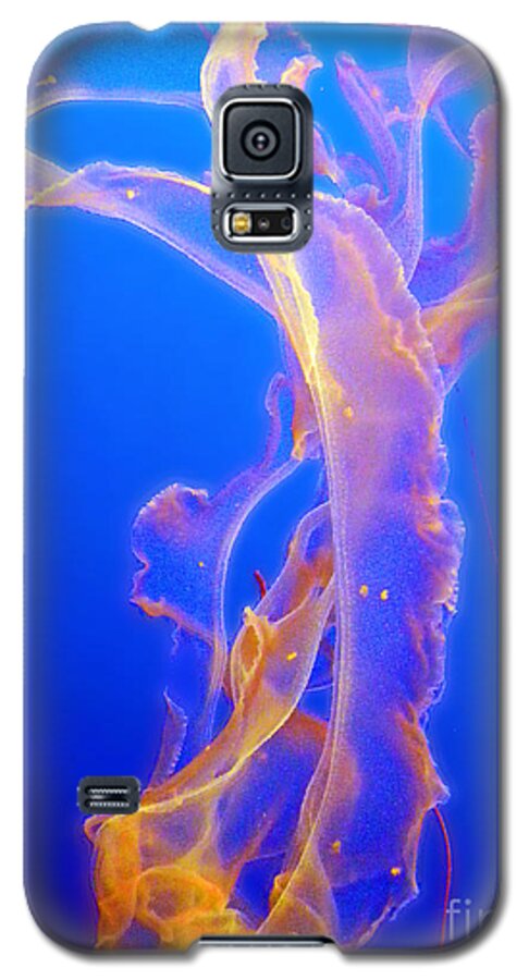 Water Galaxy S5 Case featuring the photograph Liquid Elegance by Elizabeth Hoskinson