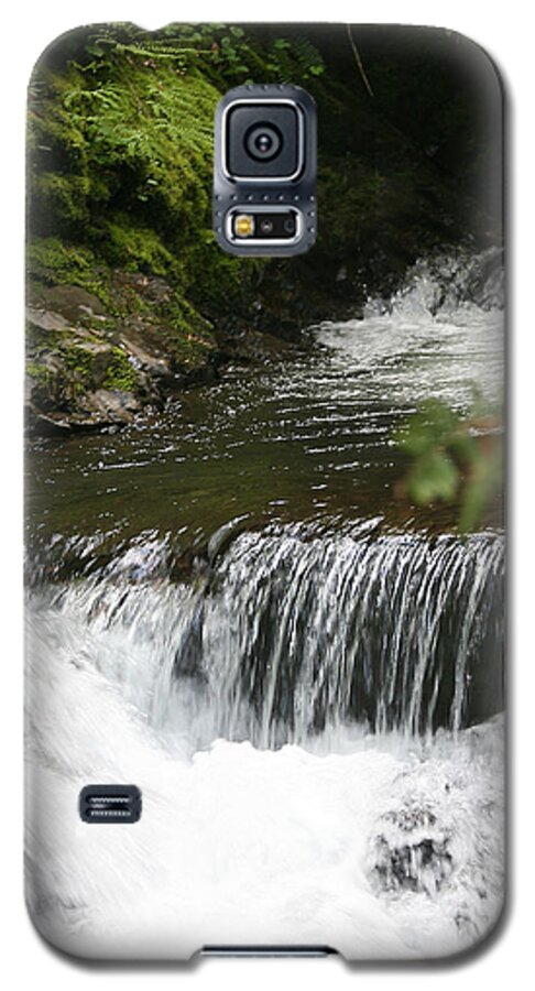 Closeup Galaxy S5 Case featuring the photograph Little Creek Falls by Rich Collins