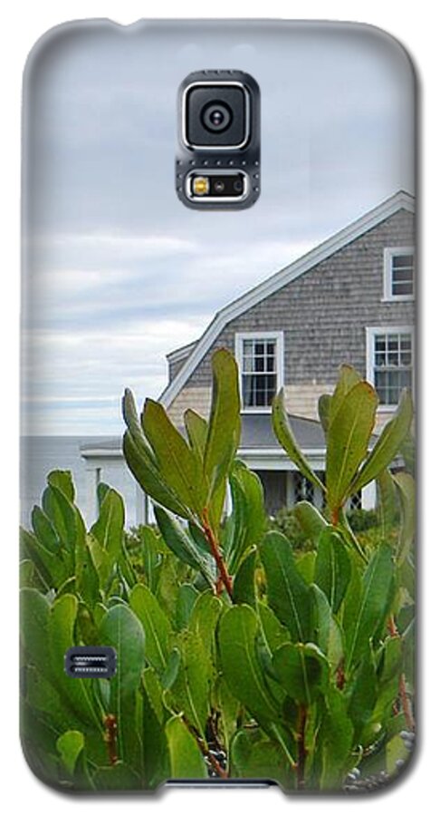 Sea Galaxy S5 Case featuring the photograph Little House by the Sea by Jean Goodwin Brooks