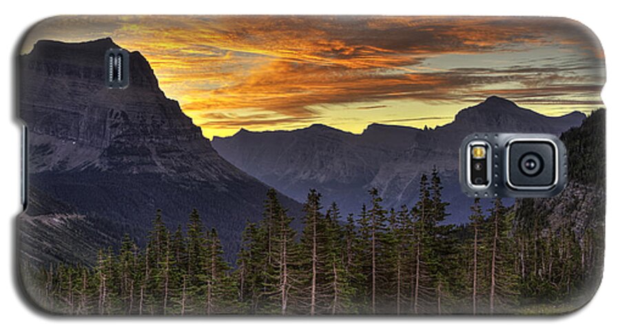 Logan Pass Galaxy S5 Case featuring the photograph Logan Pass Sunrise by Mark Kiver