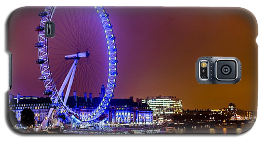 Blue Galaxy S5 Case featuring the photograph London Eye Night Glow by Matt Malloy