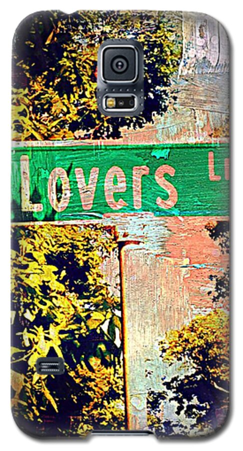 Lovers Galaxy S5 Case featuring the mixed media Lovers Lane by Beth Saffer