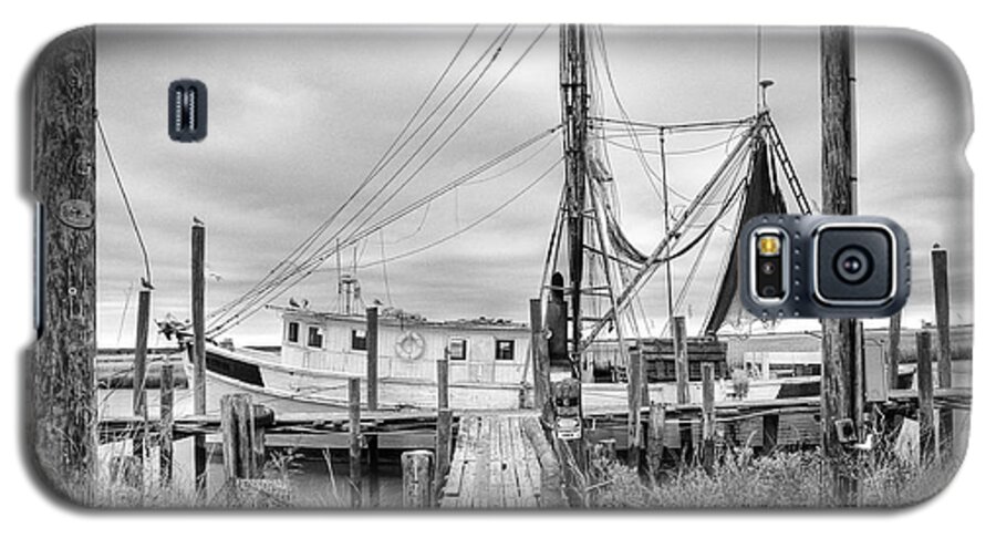 Shrimp Boat Galaxy S5 Case featuring the photograph Lowcountry Shrimp Boat by Scott Hansen