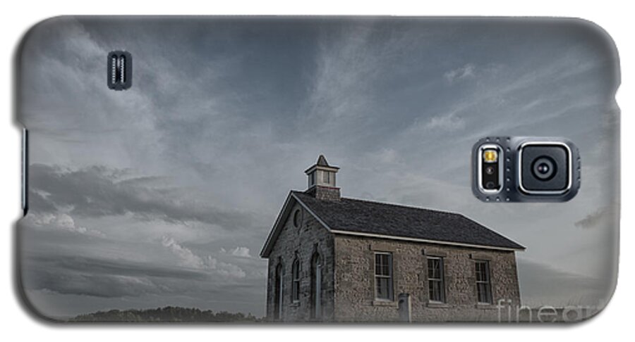 School; School House; Schoolhouse; Old School House; Built Structure; City; Architecture; Outdoors; Landmark; Historical Landmark; Tranquil Scene; Past; History; Travel Destinations; Old Ruin; Usa; Ancient; Stone; Sunset; Color Image; Abandoned; Old Building; Ruins; Ruin; School House Kansas Prairie Preserve; Tallgrass Prairie National Preserve; Fox Creek; Lower Fox Creek Schoolhouse; Lower Fox Creek School; Single Room School Galaxy S5 Case featuring the photograph Lower Fox Creek School by Keith Kapple