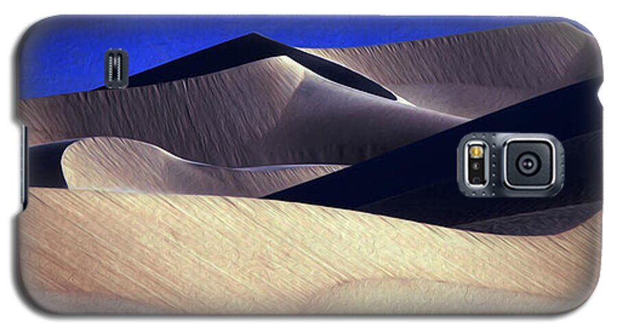 Death Valley Galaxy S5 Case featuring the photograph M E S Q U I T E D by Joe Schofield