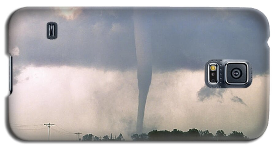 Tornado Galaxy S5 Case featuring the photograph Manchester Tornado 3 of 6 by Jason Politte