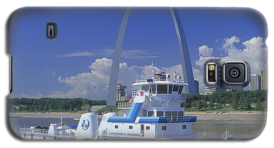 Mississippi River Galaxy S5 Case featuring the photograph MEMCO Towboat in St Louis by Garry McMichael