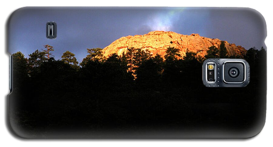 Sunrise Galaxy S5 Case featuring the photograph Miller Moth Mountain by Craig Burgwardt