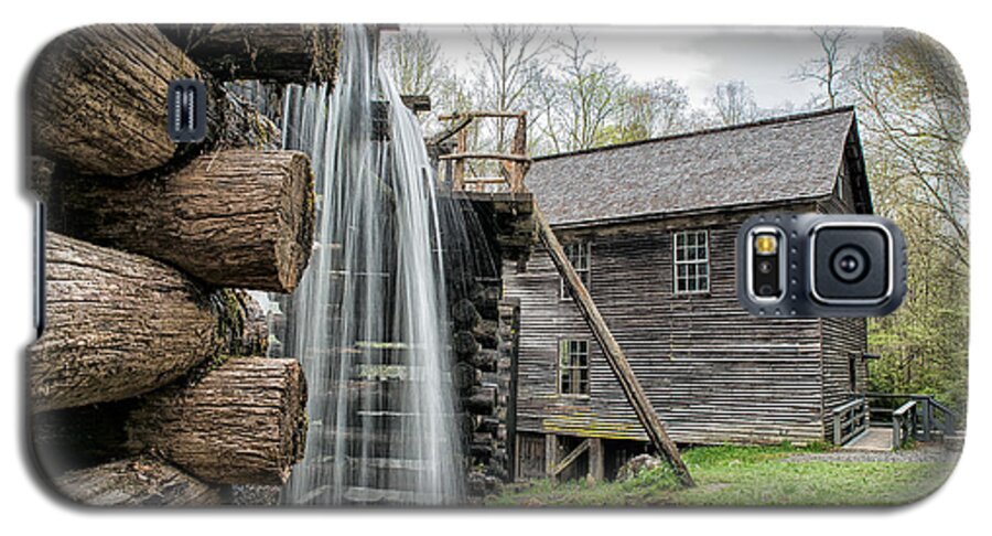 Mountain Farm Museum Galaxy S5 Case featuring the photograph Mingus Mill by Victor Culpepper