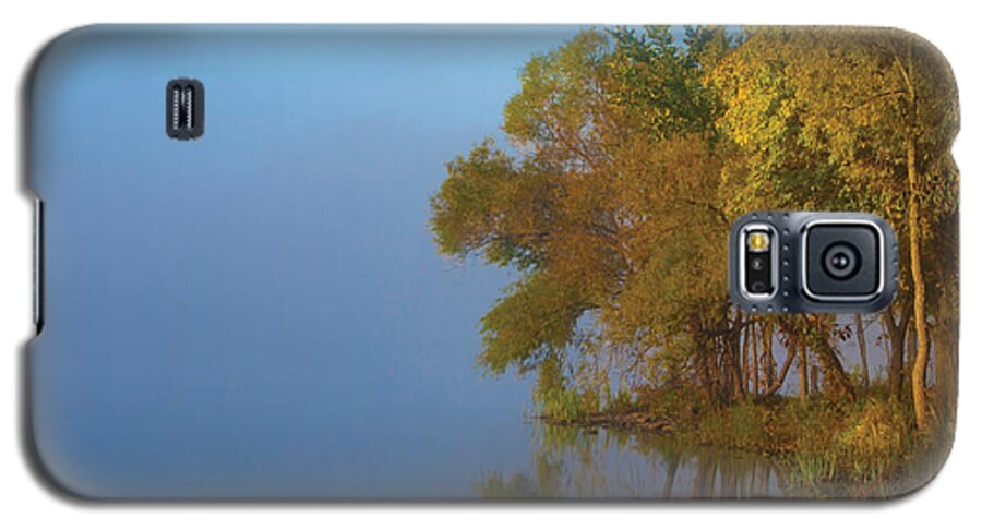 Calm Galaxy S5 Case featuring the photograph Morning on the Saganashkee by Larry Bohlin