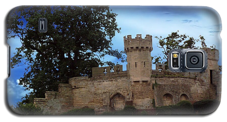 England Galaxy S5 Case featuring the photograph Near Warwick Castle by Gordon Engebretson