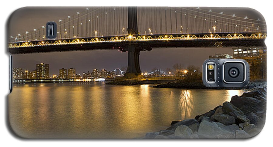 New York Galaxy S5 Case featuring the photograph New York Nights by Leslie Leda