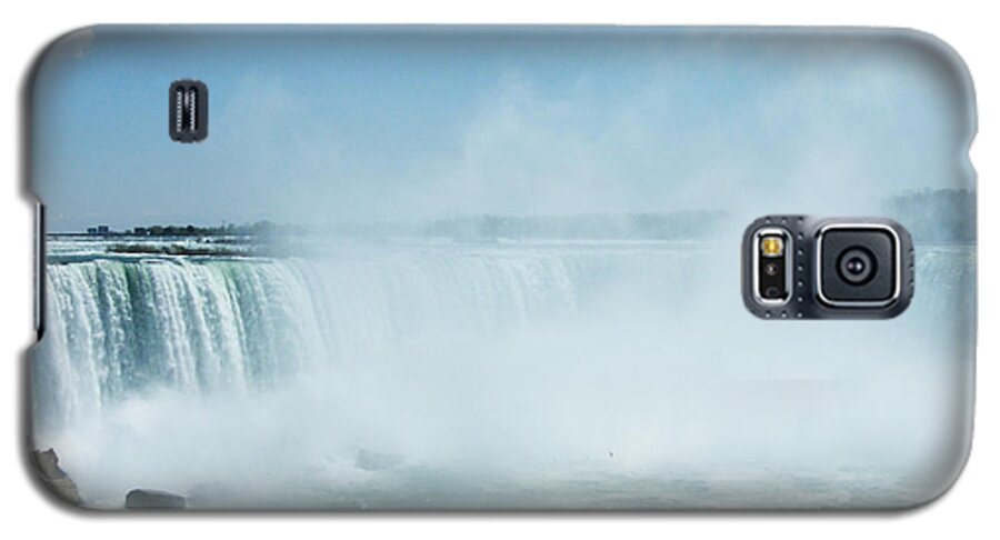 Canada Galaxy S5 Case featuring the photograph Niagara Horseshoe Falls in Spring by Phil Banks