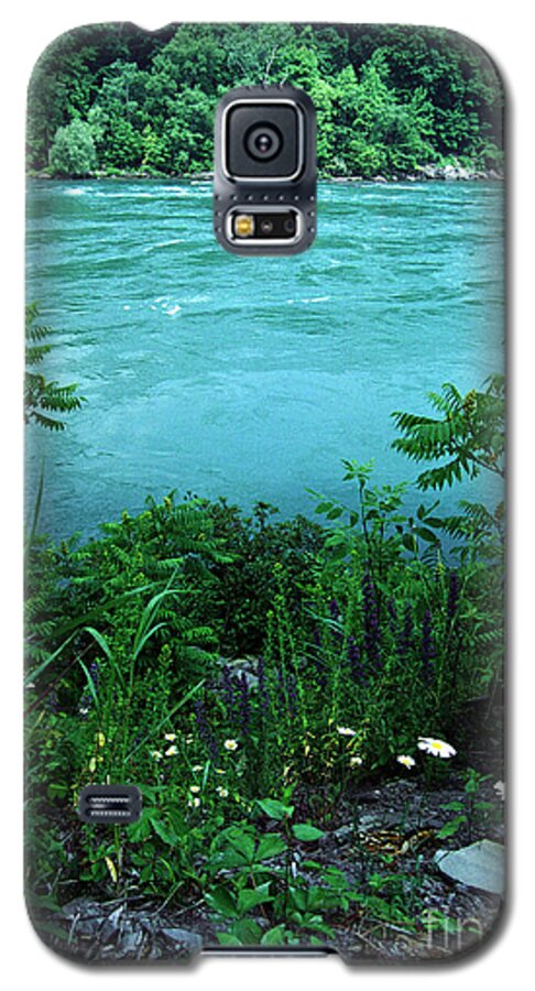Scenic Galaxy S5 Case featuring the photograph Niagara River Gorge by Tom Brickhouse