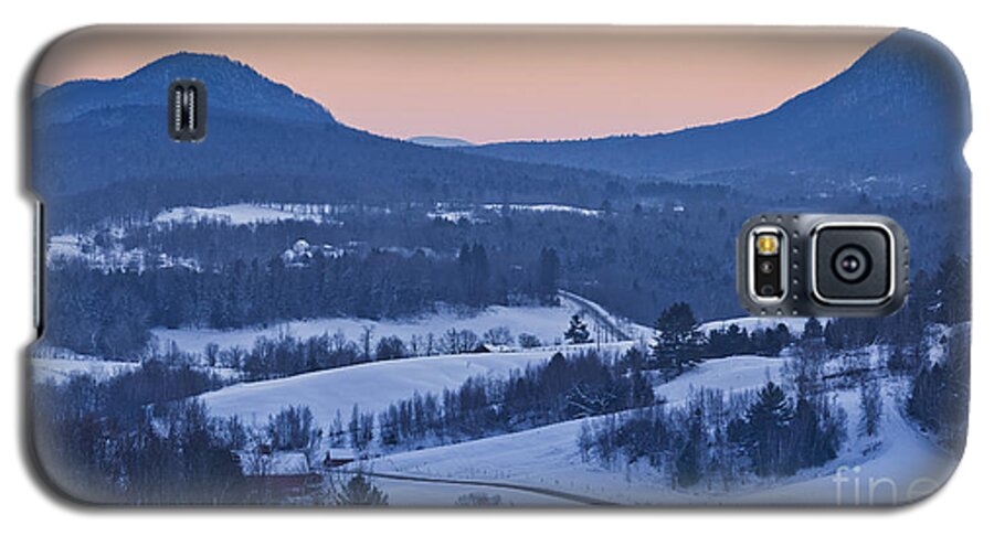 Winter Galaxy S5 Case featuring the photograph Pleasant Valley Winter Twilight by Alan L Graham