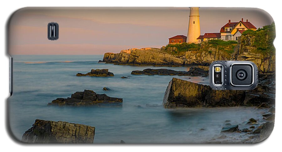 Lighthouse Galaxy S5 Case featuring the photograph Portland Head Lighthouse by Steve Zimic