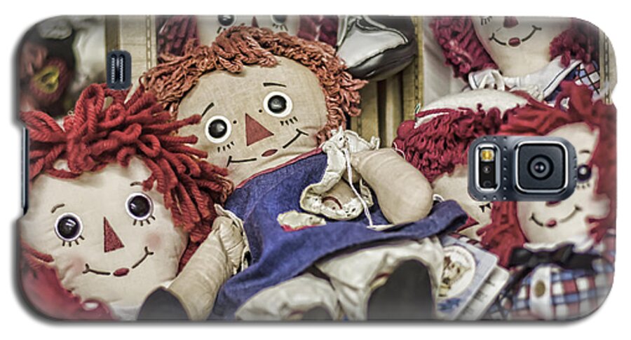 Raggedy Ann And Andy Galaxy S5 Case featuring the photograph Raggedy Ann and Andy by Heather Applegate