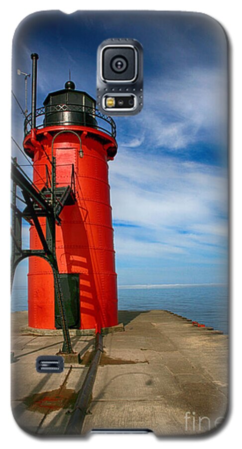 Lighthouse Galaxy S5 Case featuring the photograph Red Lighthouse by Timothy Johnson