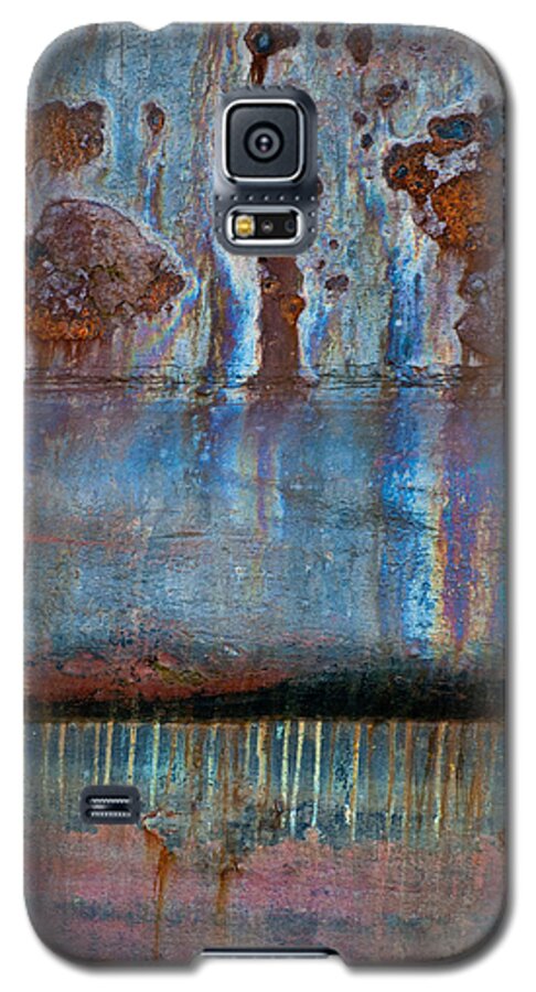 Rust Galaxy S5 Case featuring the photograph Rusty Steampunk Abstract by Jani Freimann