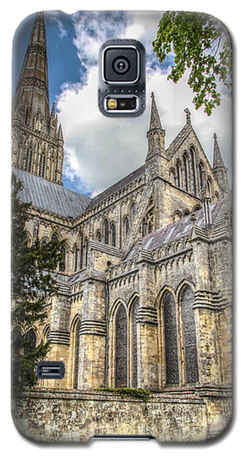 Hdr Galaxy S5 Case featuring the photograph Salisbury in the Morning by Ross Henton
