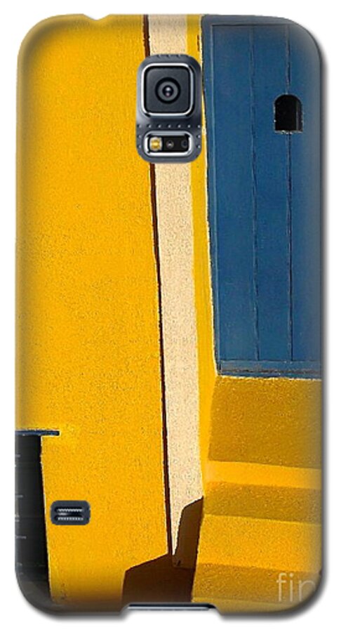 Oia Galaxy S5 Case featuring the photograph Santorini Doorway by Suzanne Oesterling