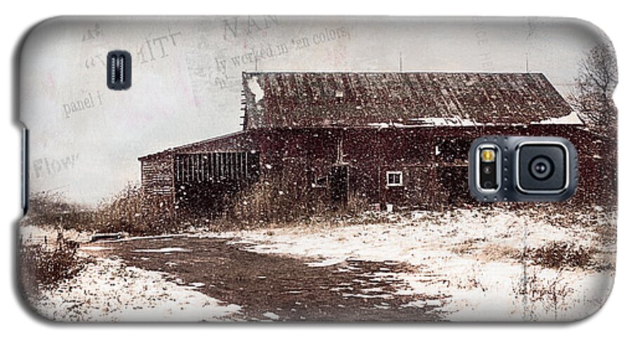 Barn Galaxy S5 Case featuring the photograph Set Adrift by Thomas Leparskas