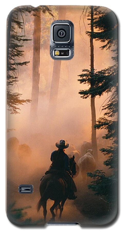 Horses Galaxy S5 Case featuring the photograph Shayna by Diane Bohna