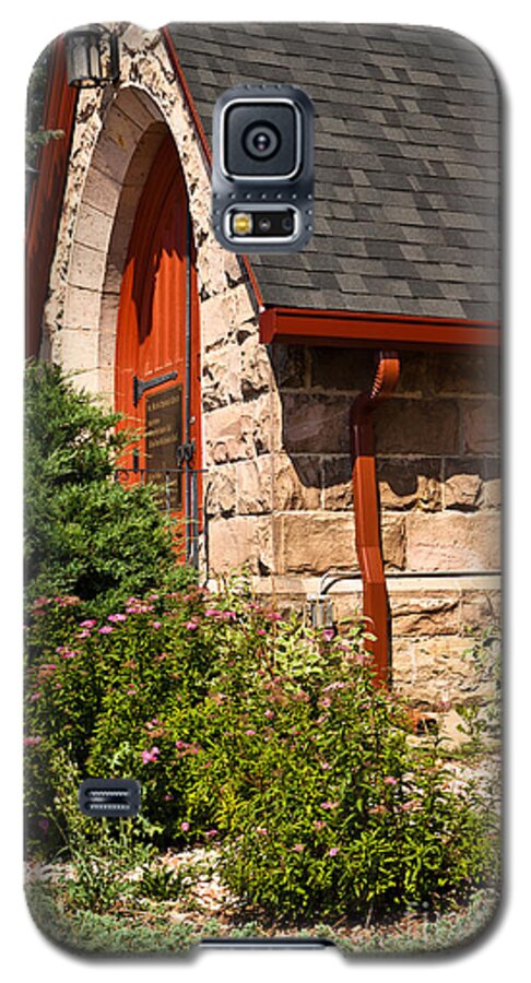 Architectural Galaxy S5 Case featuring the photograph Side Entrance by Lawrence Burry