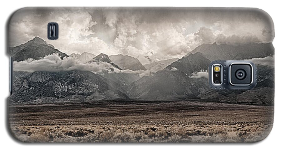 Clouds Galaxy S5 Case featuring the photograph Sierra Thunderstorm by Cat Connor