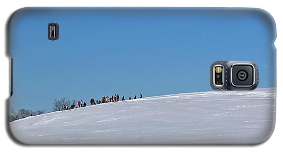 Lancaster Ma Galaxy S5 Case featuring the photograph Dexter Drumlin Hill Sledding by Michael Saunders