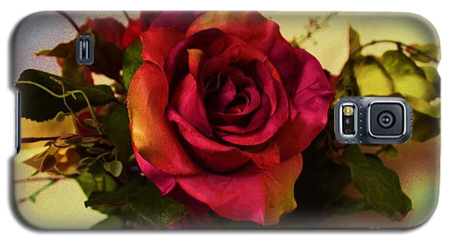 Red Rose Galaxy S5 Case featuring the photograph Splendid Painted Rose by Luther Fine Art