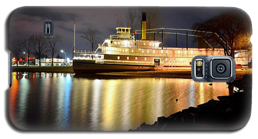 Penticton Galaxy S5 Case featuring the photograph SS Sicamous Steam Ship 1/21/2014 by Guy Hoffman