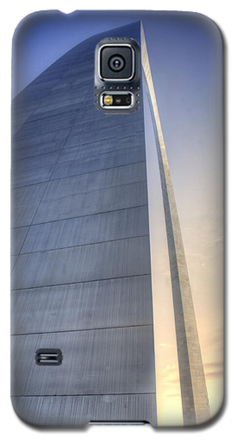 Gateway Arch Galaxy S5 Case featuring the photograph St. Louis-Gateway Arch by John Magyar Photography