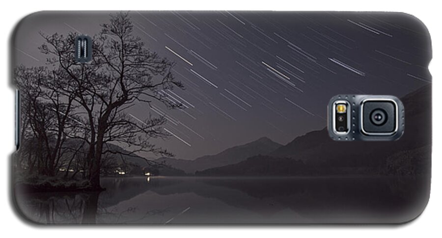 Star Trails Galaxy S5 Case featuring the photograph Star trails over lake by B Cash