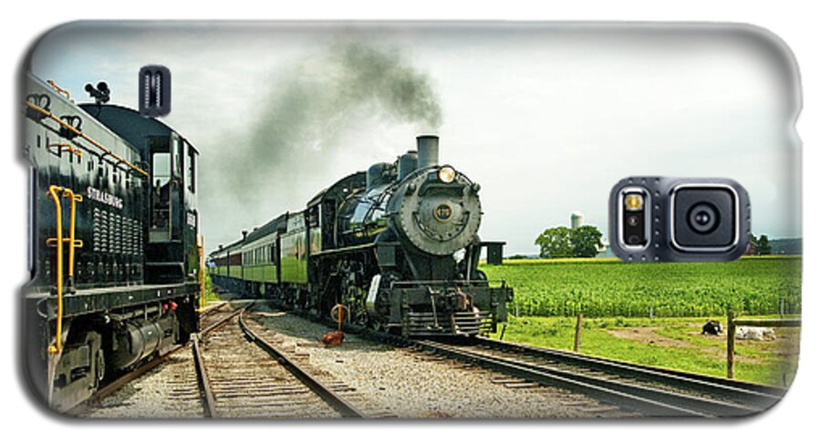 D2-rr-0845 Galaxy S5 Case featuring the photograph Strasburg Express by Paul W Faust - Impressions of Light