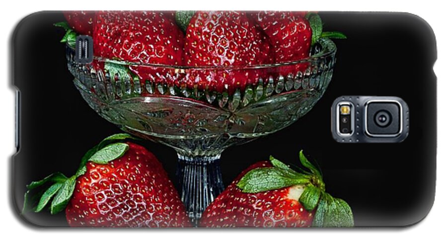 Strawberries Galaxy S5 Case featuring the photograph Strawberry Yum by Shirley Mangini