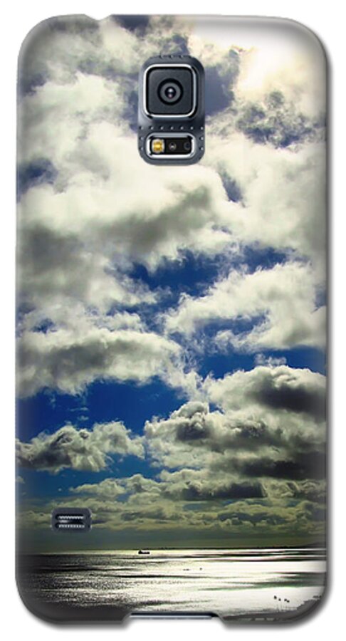 Sunlight Galaxy S5 Case featuring the photograph Sunlight through the Clouds by Kara Stewart