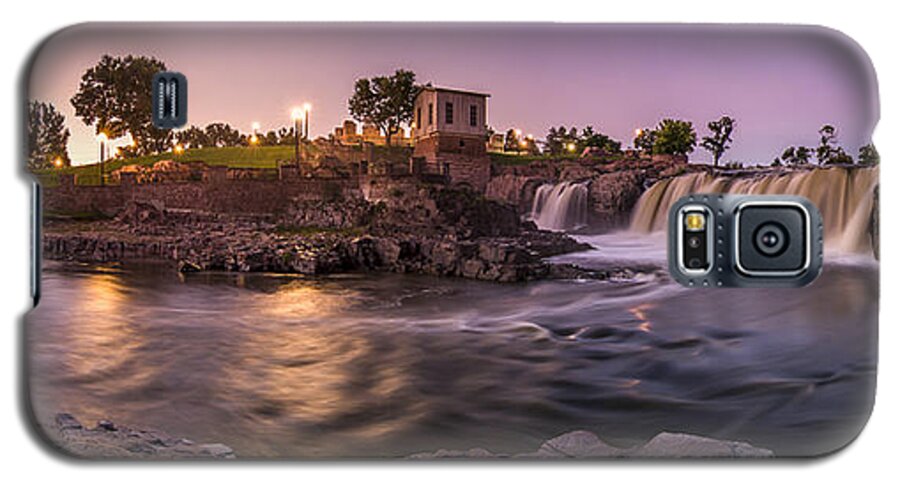 Panorama Galaxy S5 Case featuring the photograph Sunrise over Falls Park by Angela Moyer