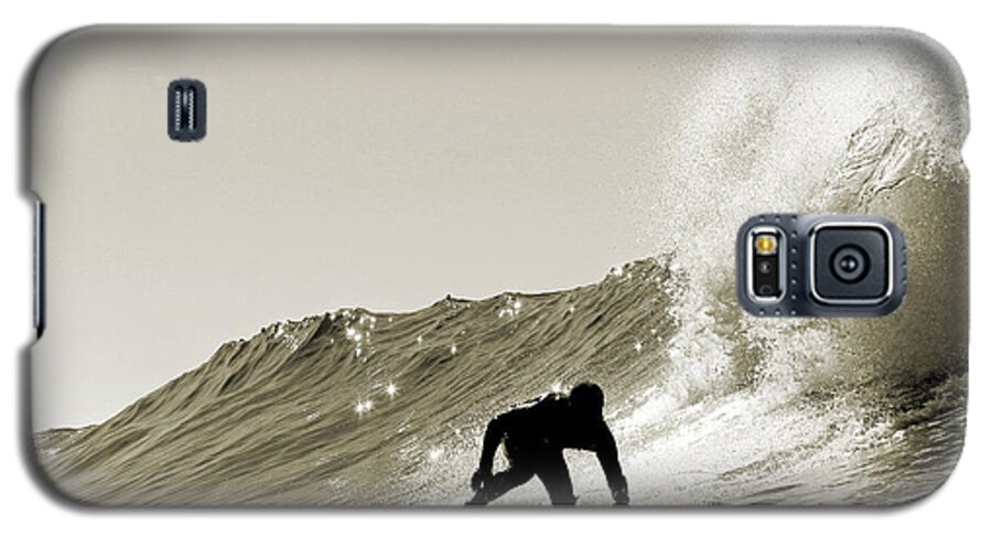 Surfing Galaxy S5 Case featuring the photograph Surfer Sepia Silhouette by Paul Topp