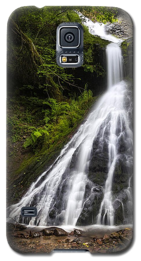 Washington Galaxy S5 Case featuring the photograph Sweeney Falls by Jon Ares