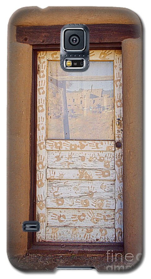 Taos Galaxy S5 Case featuring the photograph Taos Family Hands by Diane Enright