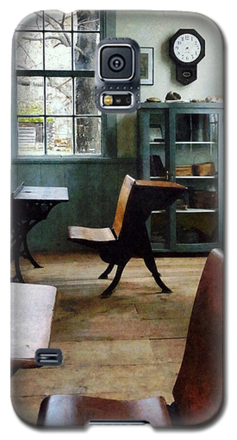 Teacher Galaxy S5 Case featuring the photograph Teacher - One Room Schoolhouse With Clock by Susan Savad