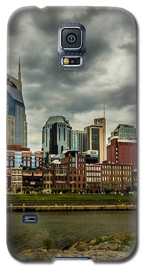 Cumberland Galaxy S5 Case featuring the photograph Tennessee - Nashville from across the Cumberland River by Ron Pate