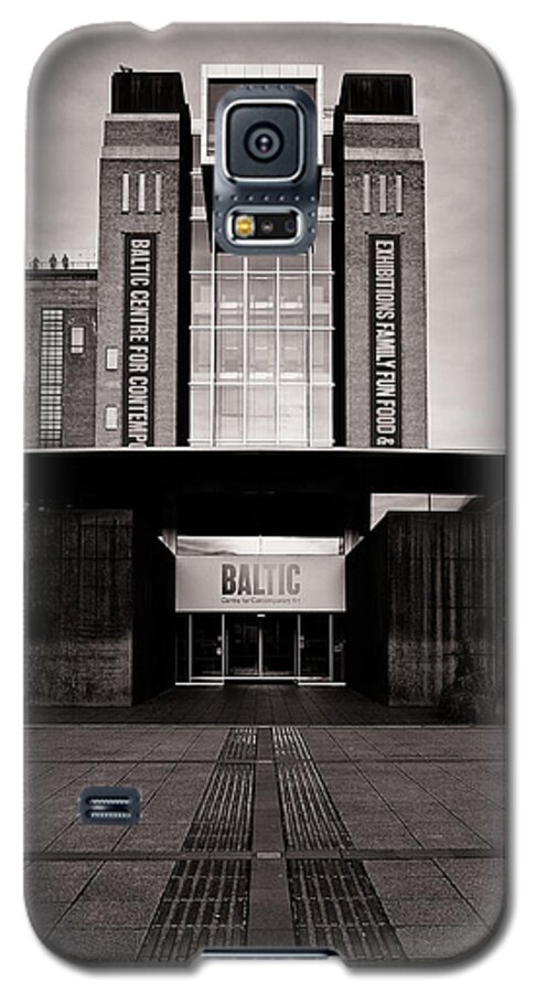 Newcastle Galaxy S5 Case featuring the photograph The Baltic - Gateshead by Stephen Taylor