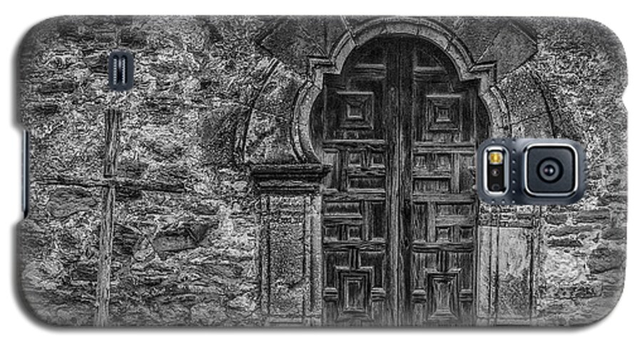 San Antonio Galaxy S5 Case featuring the photograph The Mission door by Paul Quinn