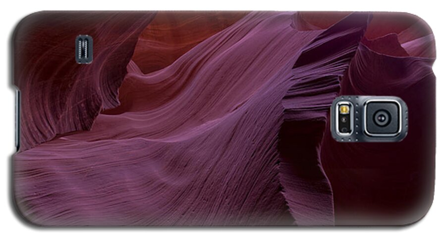 Sandstone Galaxy S5 Case featuring the photograph The flow by Jonathan Davison