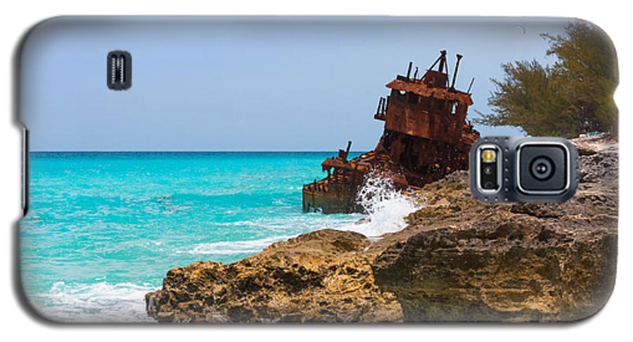 Shipwreck Galaxy S5 Case featuring the photograph The Gallant Lady by Ed Gleichman