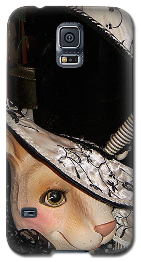 Whimsical Galaxy S5 Case featuring the photograph The Hat by Jean Goodwin Brooks