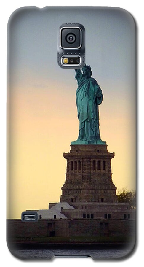 Statue Of Liberty Galaxy S5 Case featuring the photograph The Statue of Liberty by Natasha Marco