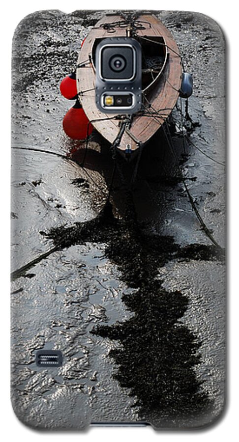Tide's Out 1 Galaxy S5 Case featuring the photograph Tide's Out 1 by Wendy Wilton